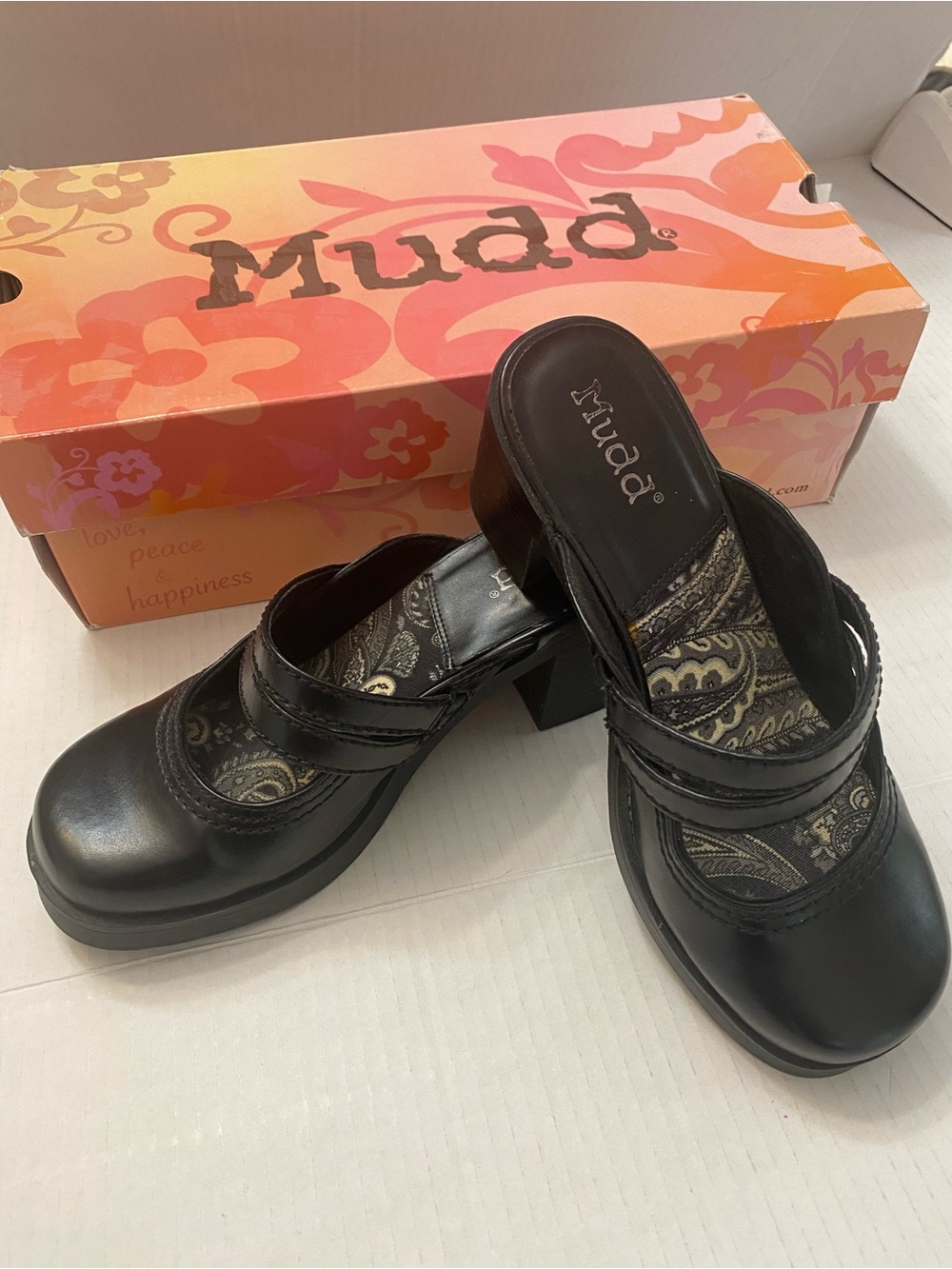 Mudd Y2K Black Faux-Leather Slip-On Heeled Clogs excellent condition
